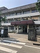 【中学校】角野中学校まで1621ｍ