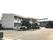 【小学校】新居浜小学校まで639ｍ