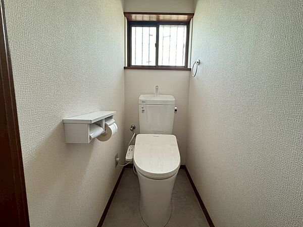 トイレを拡大表示