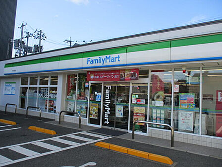 ファミリーマート高松桜町店 距離:272m