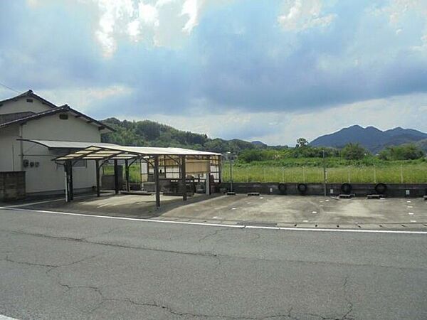 駐車場を拡大表示