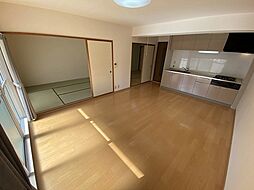 高知市鴨部 4LDK 4F 4階4LDKのリビング/ダイニング