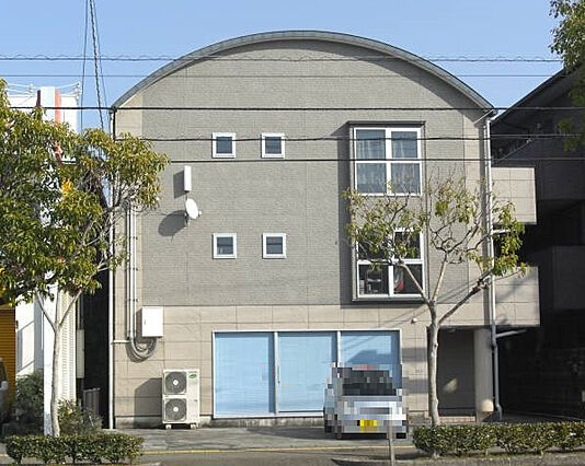 アール型の屋根...