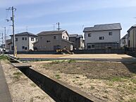 愛媛県松山市南吉田町：物件画像