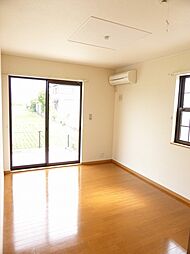 シャインベリー 2階2LDKのリビング/ダイニング