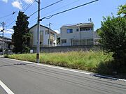 県道沿い、前面道路幅約5.5m！