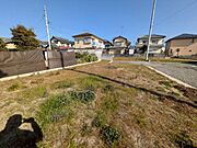 松山市エリアでは、北斎院町・別府町・西垣生町・南高井町・馬木町・堀江町・三町など。伊予郡松前町エリアでは北黒田、東温市エリアでは南方・見奈良、今治市エリアでは山路などで分譲を行っています。