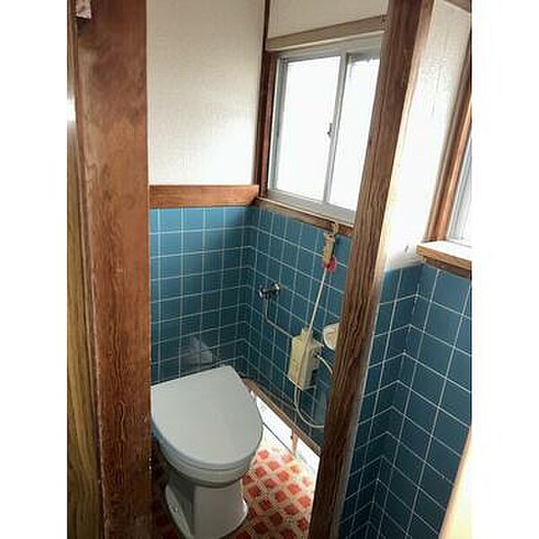 トイレを拡大表示