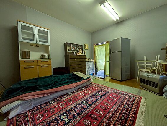 1階の部屋の洋...