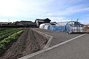 北側公衆用道路進入口