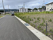 【その他】西側前面道路より北を望みて