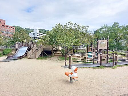 【公園】道後公園まで600m