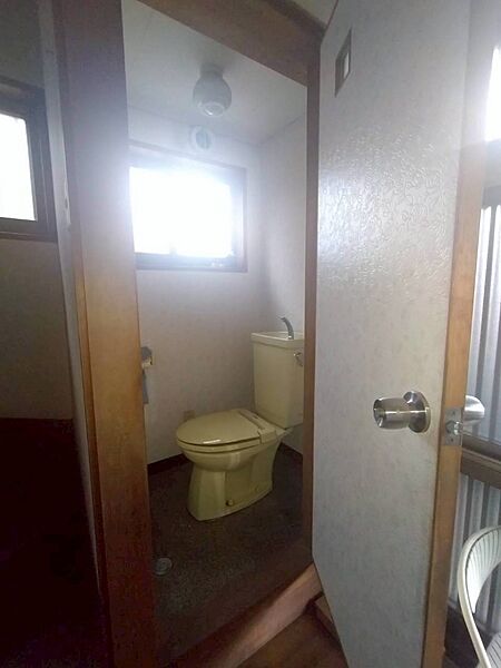 トイレを拡大表示