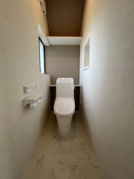 トイレを拡大表示