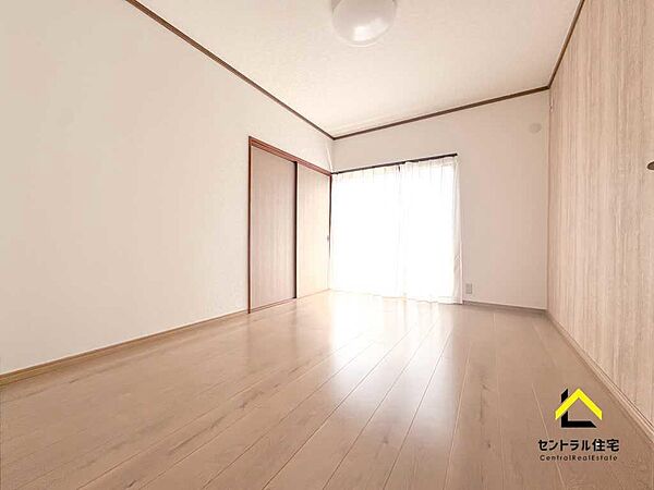 洋室を拡大表示