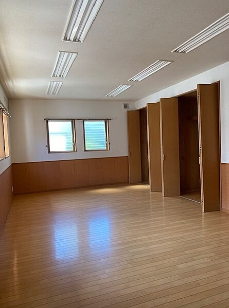 洋室を拡大表示