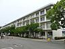 周辺：松山市立久枝小学校 714m