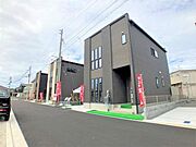 敷地内に2台分の駐車スペースがあります♪