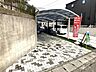 外観：駐車スペースのタイルがオシャレ♪