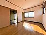 室内：約6帖の洋室です♪