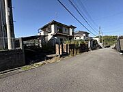 閑静な住宅街♪バス停まで徒歩約3分です♪