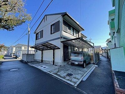 外観:松山市堀江町にあります、1994年築6LDK軽量鉄骨造のお家です♪ 外観:松山市堀江町にあります、1994年築6LDK軽量鉄骨造のお家です♪