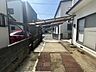 外観：離任ぐ前には庭スペースもあります♪ガーデニングや家庭菜園・子どもの遊び場など、住む人の好みでカスタマイズしやすい空間です♪