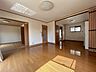 リビング/ダイニング：松山市内の銀行でしたら、どちらも提携しておりますので、お客様の支払い方や借り入れ状況に応じて、一番合ったご提案をさせていただきます♪