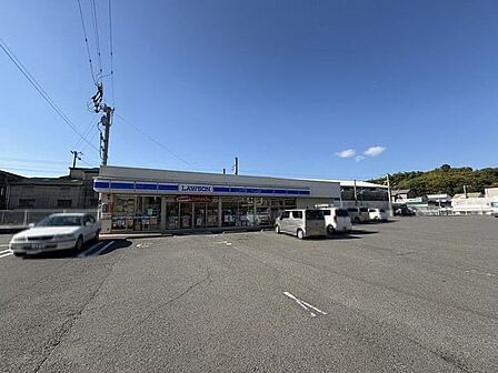 ローソン 松山辰巳町店 216m