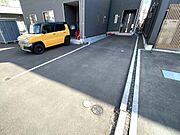 駐車スペース2台分。