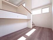 【中2階】（家具削除しCG加工／室内状況は現況を優先）収納・仕事・趣味部屋など、多彩な活用方法。
