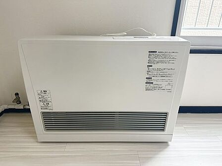 【暖房器具】暖房設備を完備。