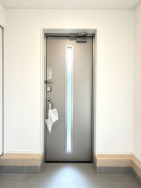 玄関を拡大表示