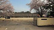 大分市立荏隈小学校 370m