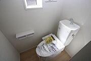 2階にもトイレがあると安心ですね