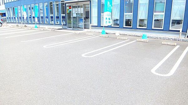 駐車場を拡大表示