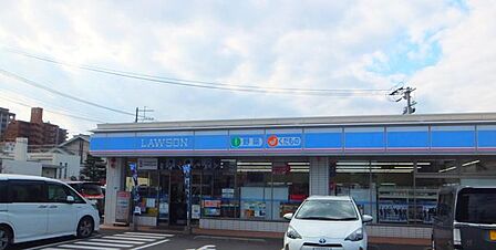 ローソン大分中島中央2丁目店 369m