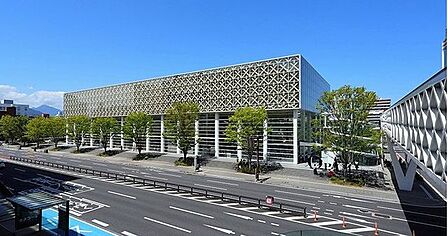 大分県立美術館OPAM 565m