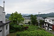 高台に立地しているので、2階でありながら遠くの山々まで望むことができます。