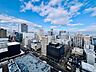 室内：【洋室眺望】大通エリアのビル群が広がる眺望。