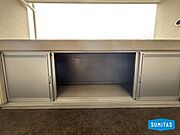 プライベートトランク付です。季節物の収納に便利です。