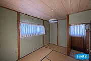 独立した和室として、寝室や子供部屋、あるいは集中して作業をする書斎として使い勝手の良いサイズ感です。