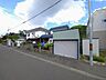 外観：【現地写真】手稲山を望む緑豊かな西野エリア。都会の喧騒を離れた閑静な住宅街です。