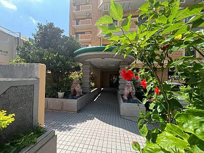 外観:都心部へのアクセスが良好な330号線近くの便利な立地。6階部分ならではの見晴らしの良さと、風通しの良い2面バルコニーが魅力です。 外観:都心部へのアクセスが良好な330号線近くの便利な立地。6階部分ならではの見晴らしの良さと、風通しの良い2面バルコニーが魅力です。