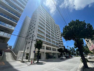 外観：建物外観