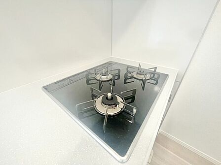 3口コンロで同時調理もラクラク♪