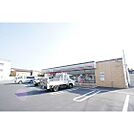 コンビニ「セブンイレブン水戸中丸町店まで886ｍ」セブンイレブン水戸中丸町店