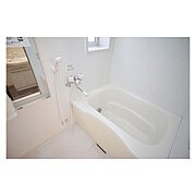 小窓は日中の換気に便利