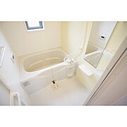 大きめのバスタブで毎日の疲れを癒やして下
