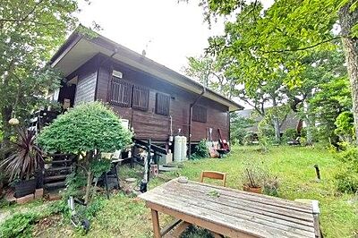 外観:緑に囲まれた癒しの平屋建のご紹介です 外観:緑に囲まれた癒しの平屋建のご紹介です